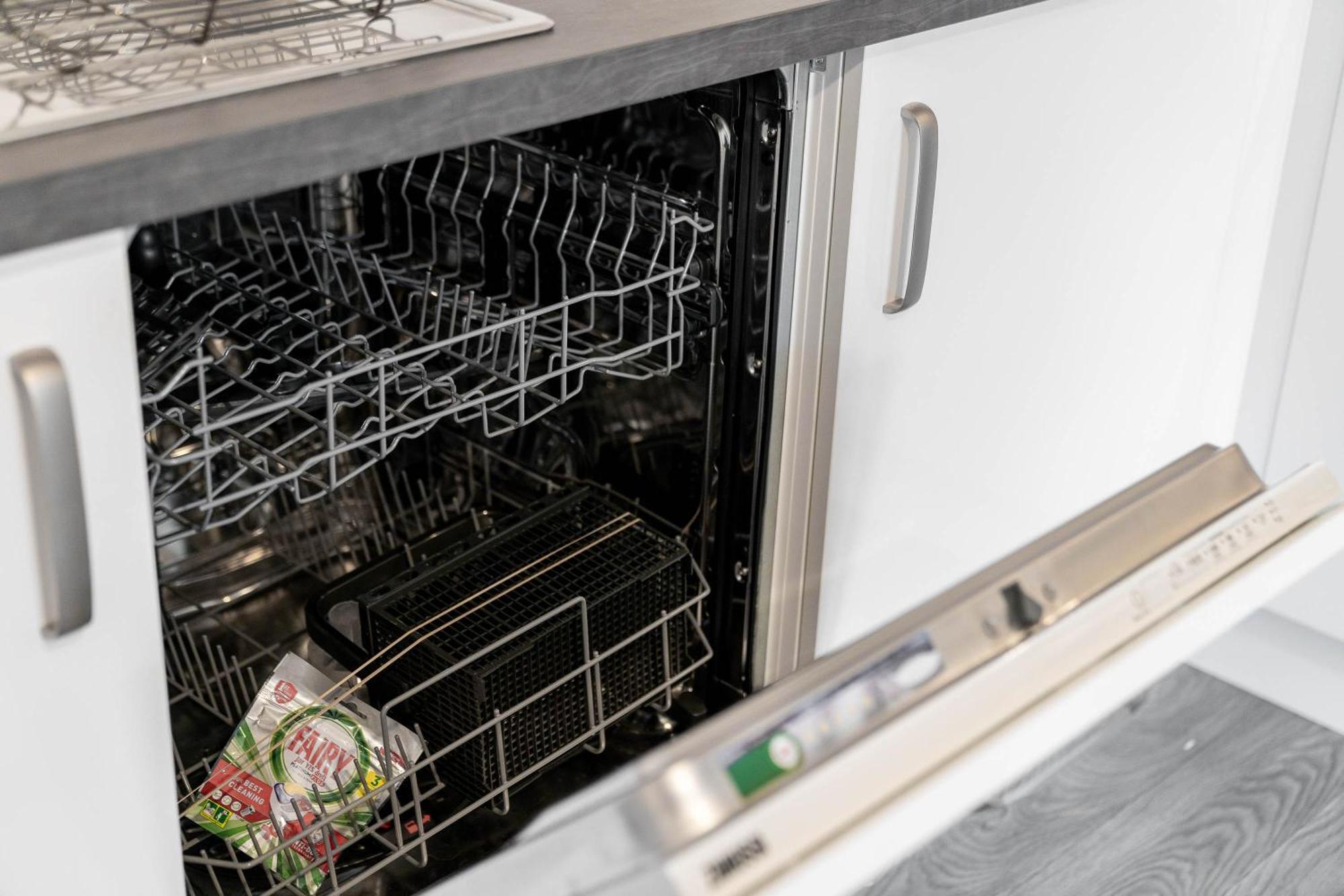 Apartment In Selly Oak - Parking Included 20Cc Бирмингем Экстерьер фото