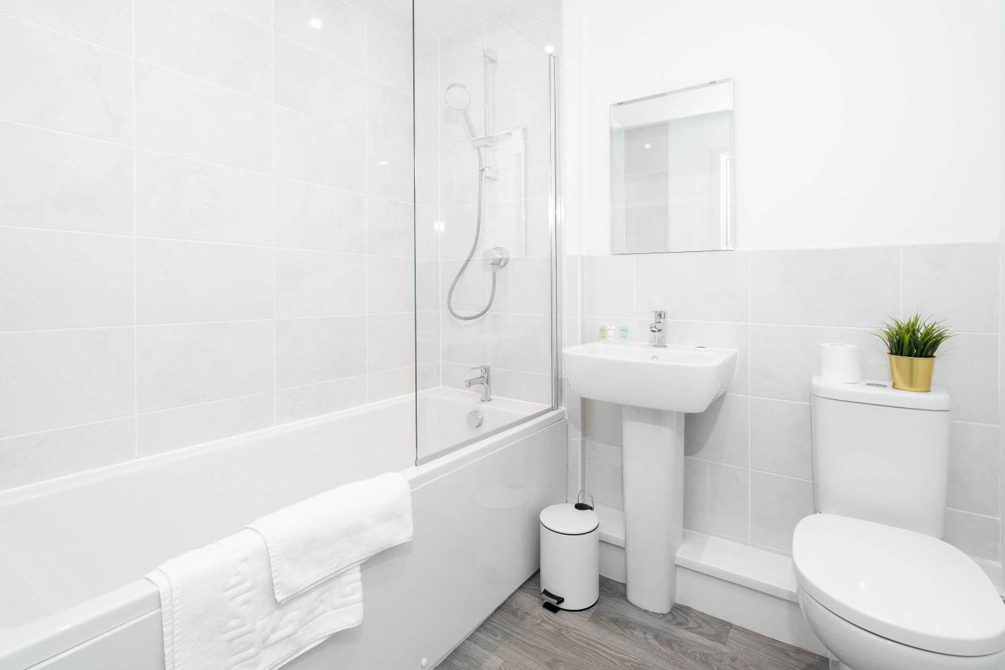Apartment In Selly Oak - Parking Included 20Cc Бирмингем Экстерьер фото
