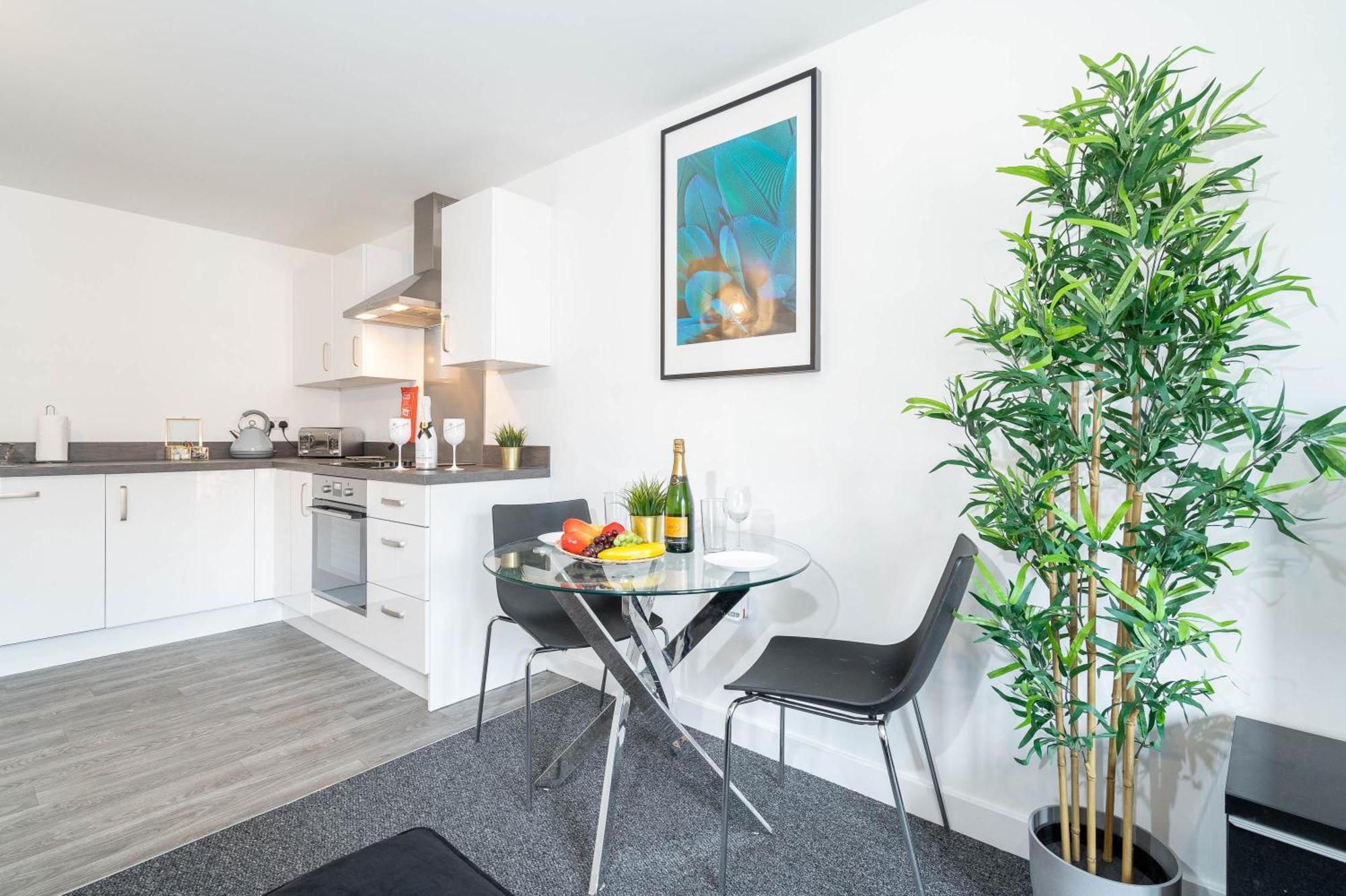 Apartment In Selly Oak - Parking Included 20Cc Бирмингем Экстерьер фото